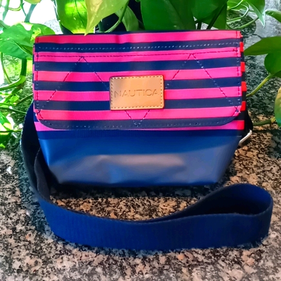 Nautica Handbags - 🎄 Nautica Crossbody